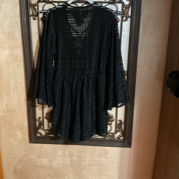 Lioness Black Lace Romper/ Bikini cover up L EUC - Picture 2 of 10